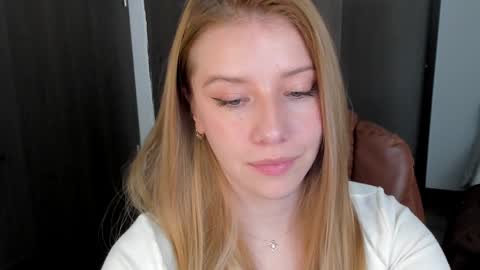 Sofia online show from 28, 1, 2025