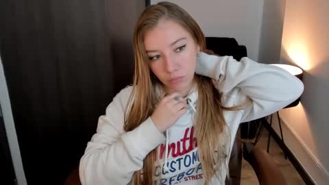 Sofia online show from 6, 3, 2025