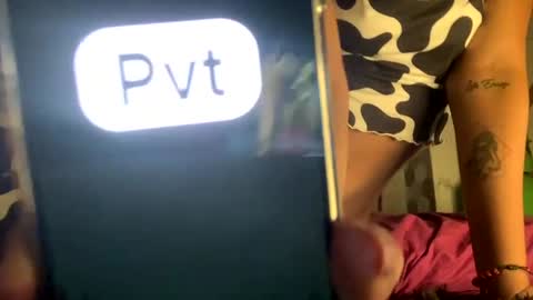 Danna Sofia online show from 11, 1, 2025