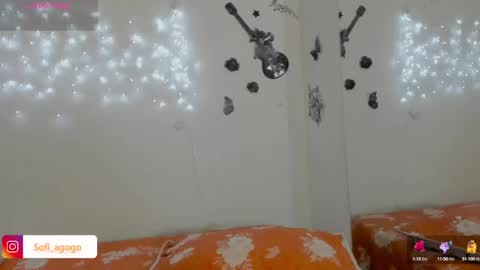 sofiacruz16 online show from 8, 3, 2025