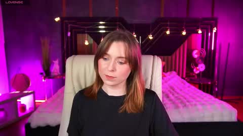 Snapshot of sofialuxuryy chatting on 6, 2, 2026 SofiaLuxuryy online show from 6, 2, 2026