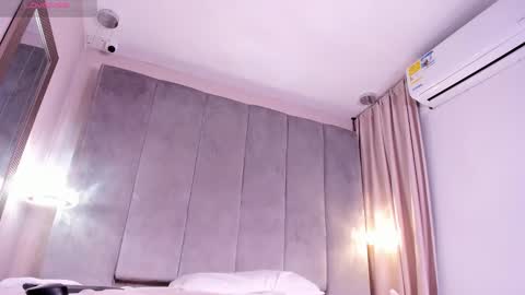 Sofi marquez  online show from 9, 2, 2025