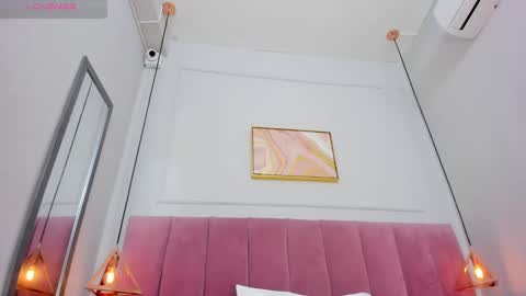 Sofi marquez  online show from 19, 2, 2025