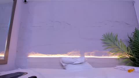 Sofi marquez  online show from 5, 3, 2025