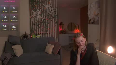 Sofia Help me overcome shynes with 100 thumbs up online show from 30, 10, 2025