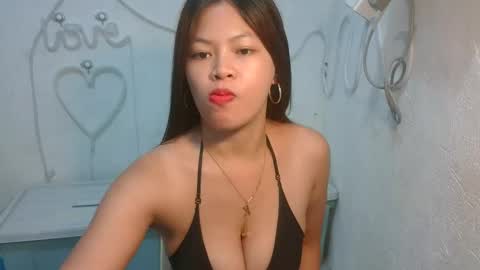 Snapshot of sofie_loorexx chatting on 27, 4, 2026 sofie_loorexx online show from 27, 4, 2026