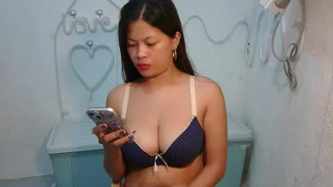 Snapshot of sofie_loorexx chatting on 8, 5, 2026 sofie_loorexx online show from 8, 5, 2026