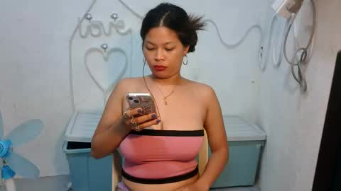 Snapshot of sofie_loorexx chatting on 11, 5, 2026 sofie_loorexx online show from 11, 5, 2026