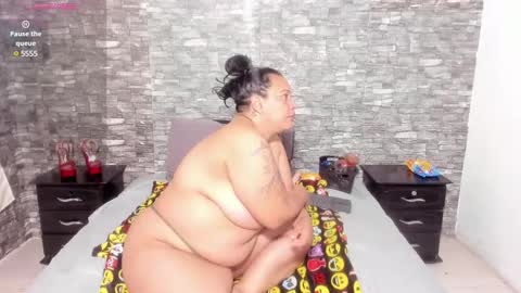 Vicky  online show from 28, 1, 2025