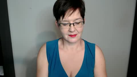 Sofie Velvet online show from 5, 12, 2024