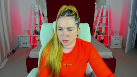 sofii_darling online show from 2, 4, 2026