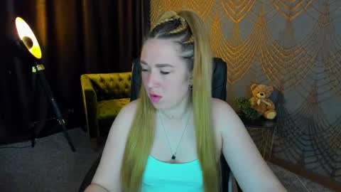 sofii_darling online show from 12, 4, 2026