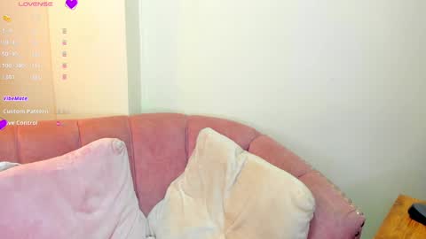 Snapshot of sofii_miller_ chatting on 7, 3, 2025 online show from 7, 3, 2025