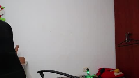 Snapshot of soft_fetish chatting on 22, 12, 2024 Camila M online show from 22, 12, 2024