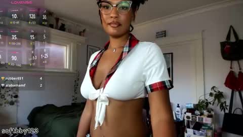 Chloe Kiwi online show from 3, 10, 2025