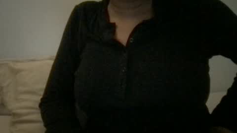 Snapshot of softberrry chatting on 14, 11, 2025 Jade online show from 14, 11, 2025