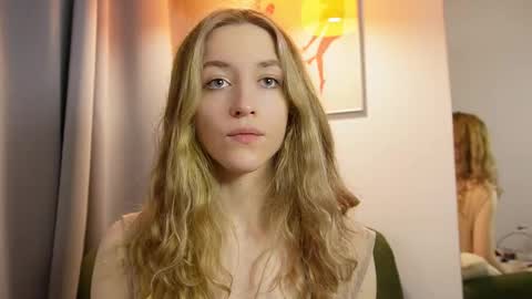 softdreamer_ online show from 19, 11, 2025