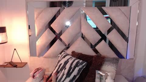    online show from 6, 2, 2026