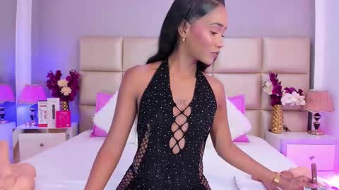   online show from 30, 11, 2025