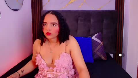 Sol Latiana online show from 20, 6, 2026