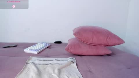 Snapshot of sol_angel1 chatting on 18, 9, 2025 Sol online show from 18, 9, 2025