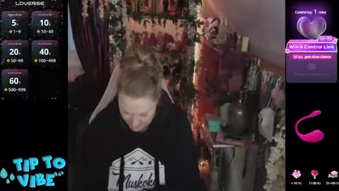 solesticia online show from 3, 2, 2025