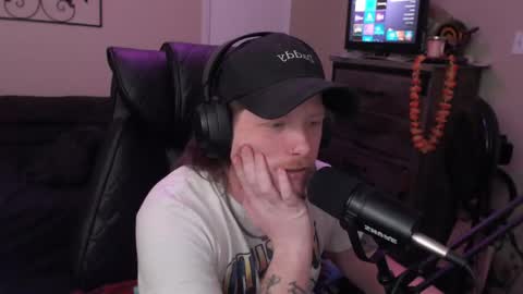 Snapshot of somethinqfunny chatting on 31, 3, 2026 Lover Boi online show from 31, 3, 2026