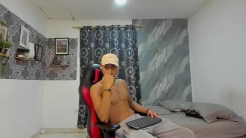 Snapshot of son_hades chatting on 22, 5, 2026 son_hades online show from 22, 5, 2026