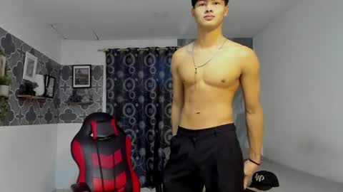 Snapshot of son_hades chatting on 21, 7, 2026 son_hades online show from 21, 7, 2026