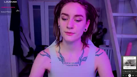 Snapshot of sonicsupergirl chatting on 10, 10, 2025 Rie online show from 10, 10, 2025