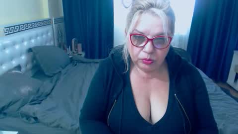 Snapshot of sonyamilf chatting on 14, 1, 2026 Sonya online show from 14, 1, 2026