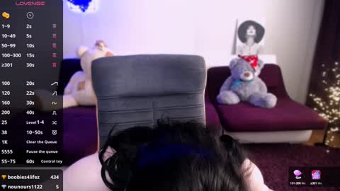 sophia__olsen online show from 9, 1, 2025