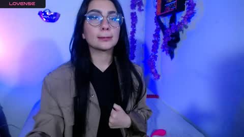 sophia hottie online show from 10, 1, 2025