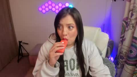 sophia_grants online show from 7, 1, 2026