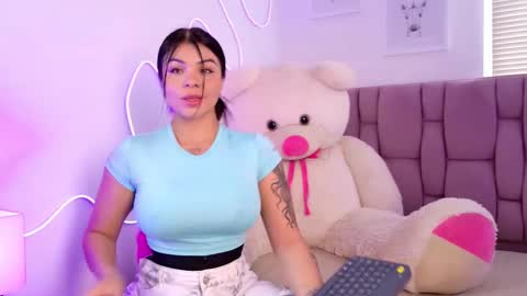 Snapshot of sophia_karsonn chatting on 5, 10, 2025 Sophia Carson online show from 5, 10, 2025