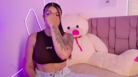 Snapshot of sophia_karsonn chatting on 25, 10, 2025 Sophia Carson online show from 25, 10, 2025