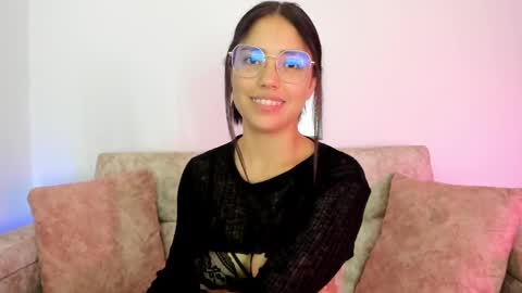 sophiacolemann online show from 28, 2, 2025