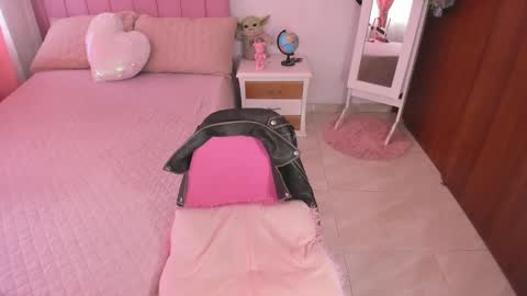    online show from 13, 2, 2025