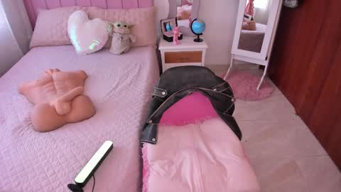    online show from 18, 2, 2025