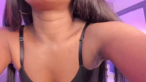 SophiaSmiths online show from 8, 5, 2026