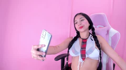 Snapshot of sophiawhite__ chatting on 3, 1, 2025 SOPHIA online show from 3, 1, 2025