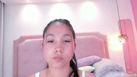 Snapshot of sophiawhite__ chatting on 11, 3, 2025 SOPHIA online show from 11, 3, 2025