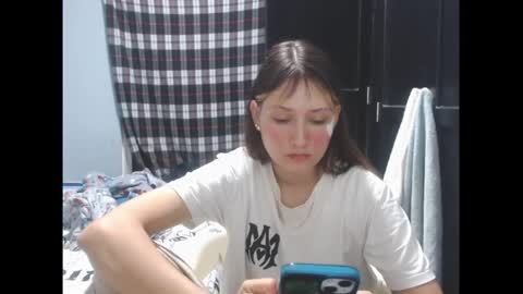 Snapshot of sophie_cutexx chatting on 10, 10, 2025 sophie online show from 10, 10, 2025