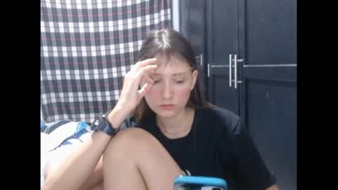 Snapshot of sophie_cutexx chatting on 20, 10, 2025 sophie online show from 20, 10, 2025