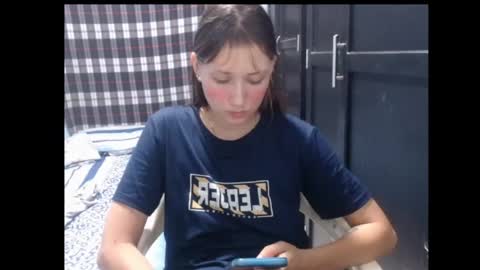 Snapshot of sophie_cutexx chatting on 20, 11, 2025 sophie online show from 20, 11, 2025