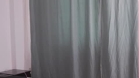 Sophie jeans online show from 5, 10, 2025