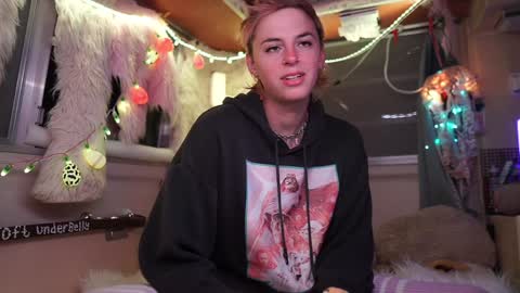 Snapshot of sophie_lovely chatting on 5, 12, 2024 derpy derpington online show from 5, 12, 2024