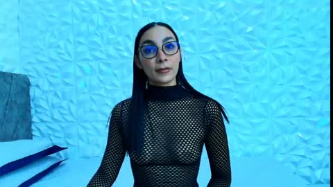 sophie_willow online show from 19, 4, 2026