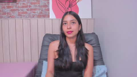 Snapshot of sophiebenson_ chatting on 3, 2, 2025 Sophie online show from 3, 2, 2025