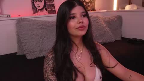 Sophiee  online show from 2, 7, 2026